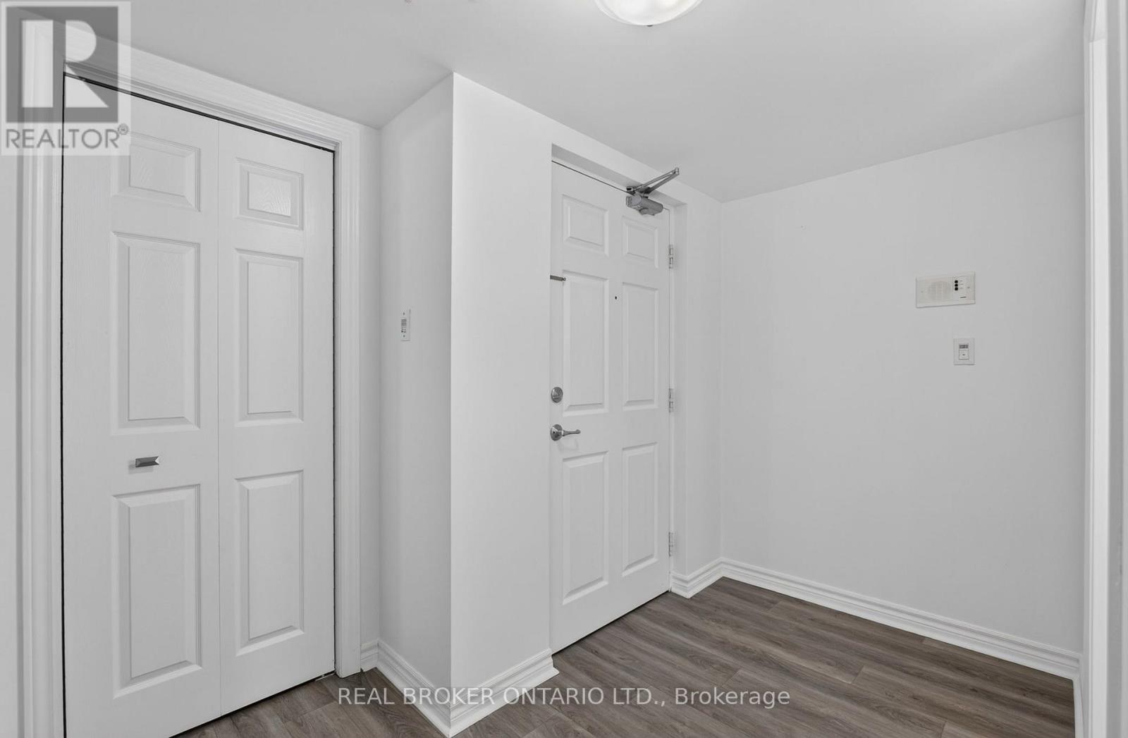 113 - 1340 Main Street E, Milton, Ontario  L9T 7S6 - Photo 4 - W13752974