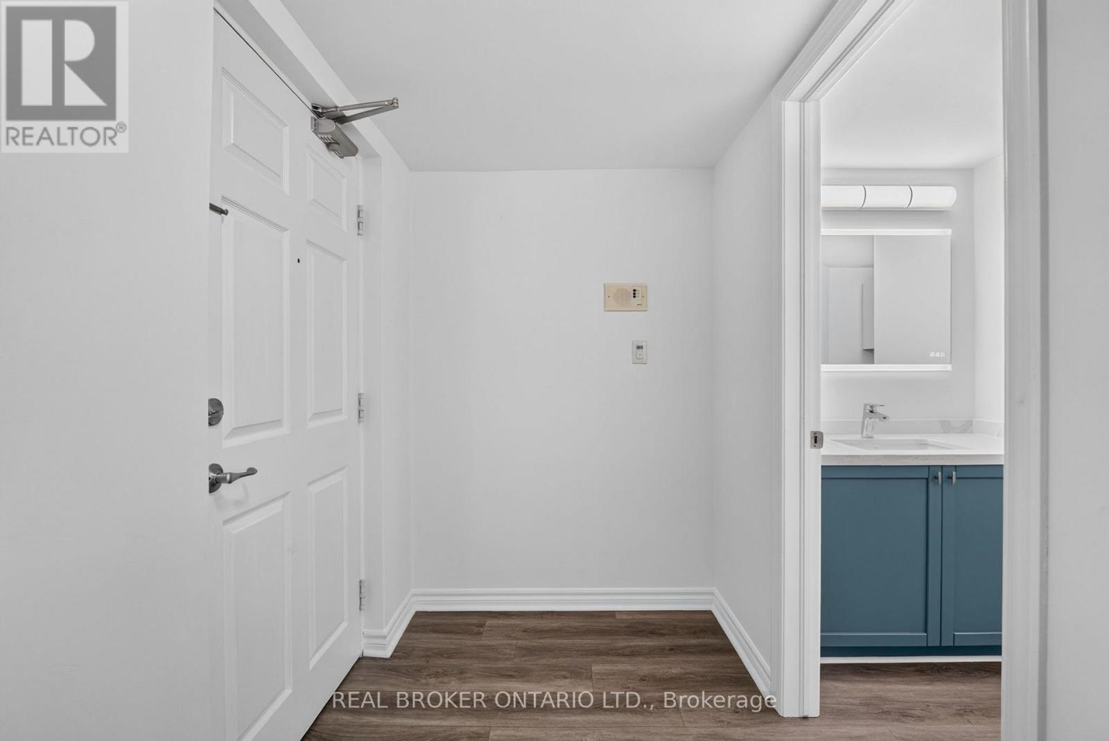 113 - 1340 Main Street E, Milton, Ontario  L9T 7S6 - Photo 5 - W13752974