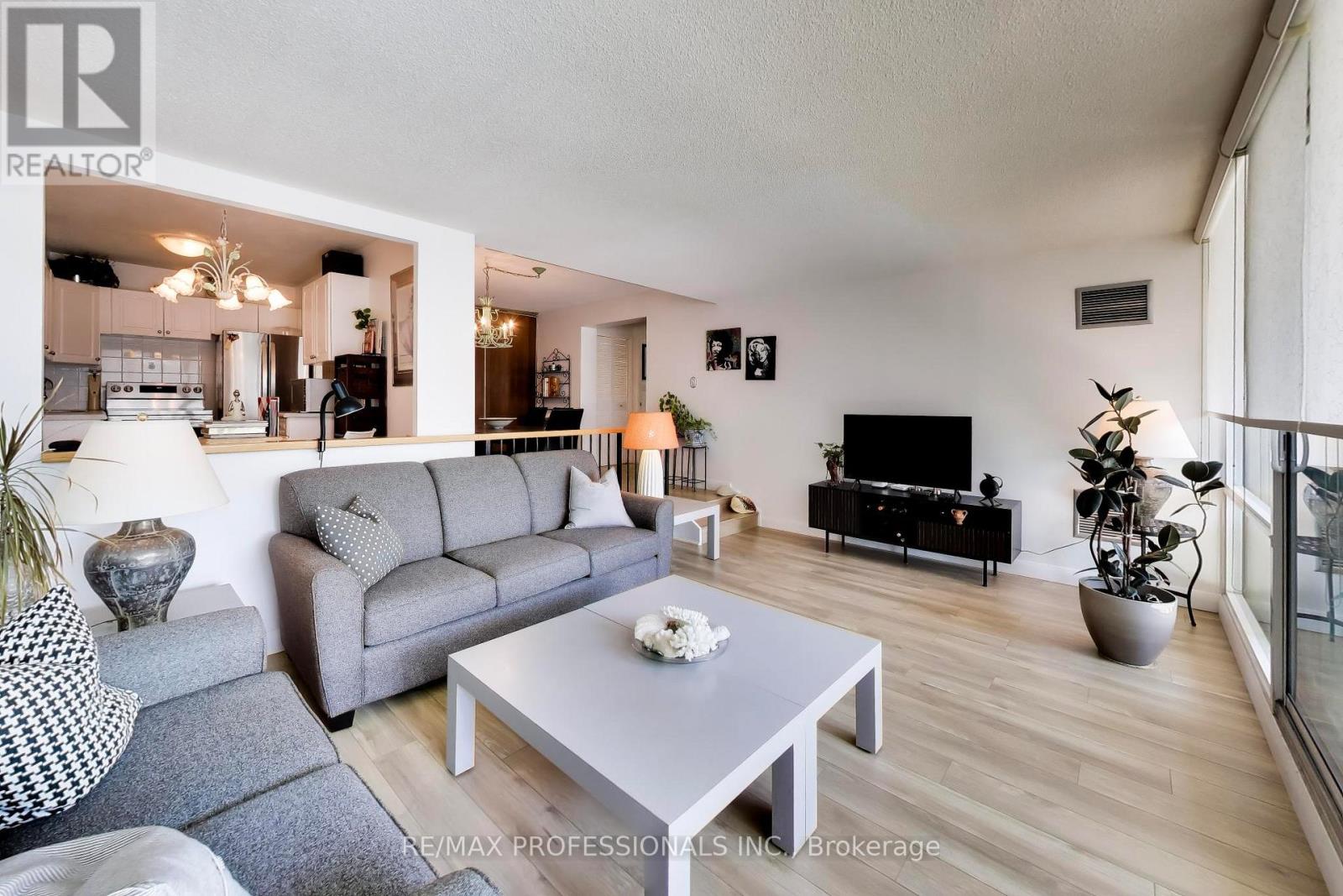 207 - 260 Scarlett Road, Toronto, Ontario  M6N 4X6 - Photo 18 - W13752992