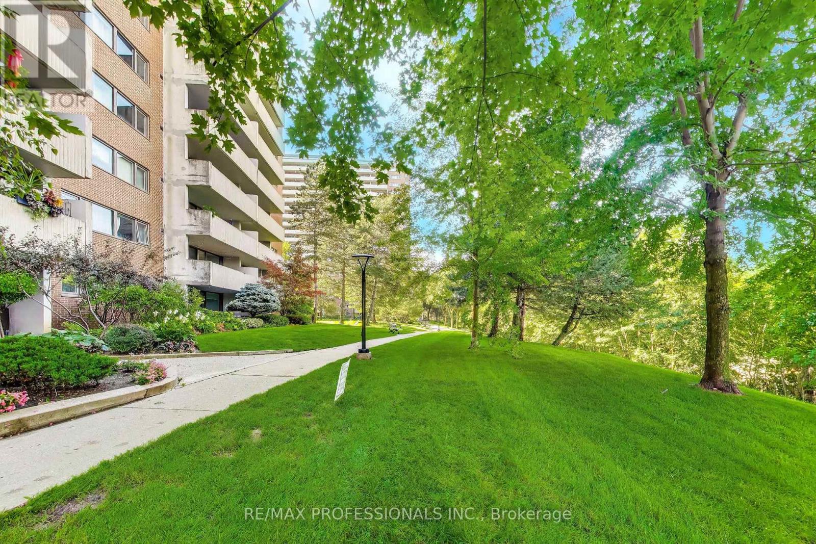 207 - 260 Scarlett Road, Toronto, Ontario  M6N 4X6 - Photo 35 - W13752992