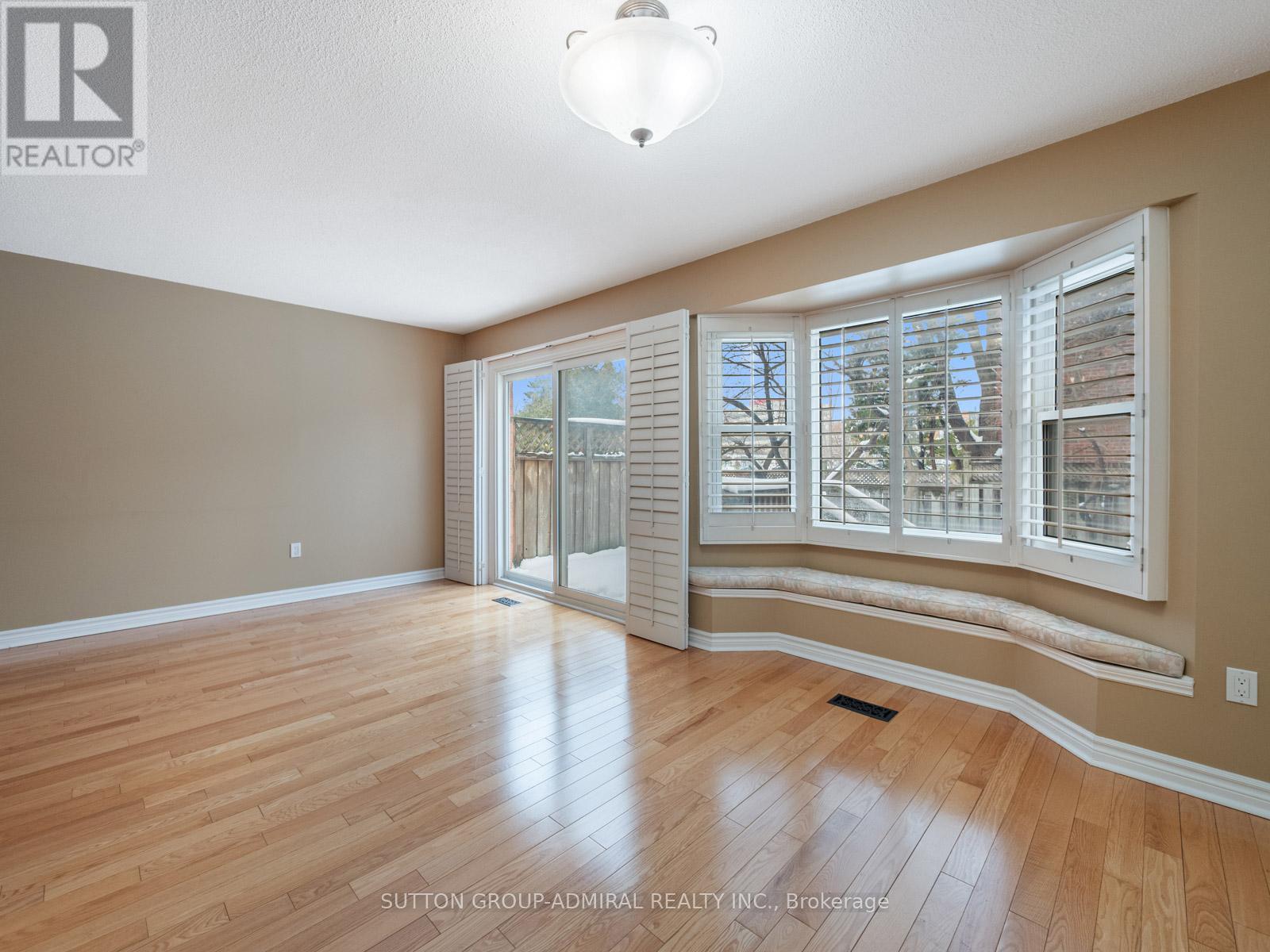 #60 - 385 The East Mall, Toronto, Ontario  M9B 6J4 - Photo 14 - W13753006