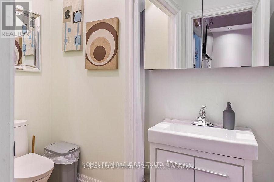 13 - 2400 Wyecroft Road, Oakville, Ontario  L6L 6M8 - Photo 9 - W13741178