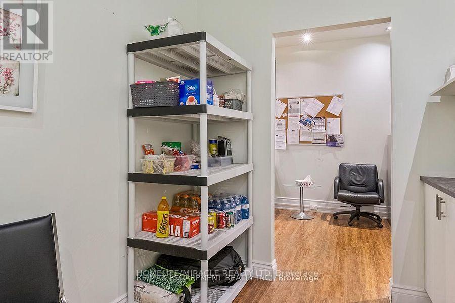 13 - 2400 Wyecroft Road, Oakville, Ontario  L6L 6M8 - Photo 8 - W13741178