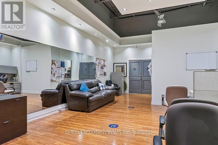 13 - 2400 Wyecroft Road, Oakville, Ontario  L6L 6M8 - Photo 3 - W13741178