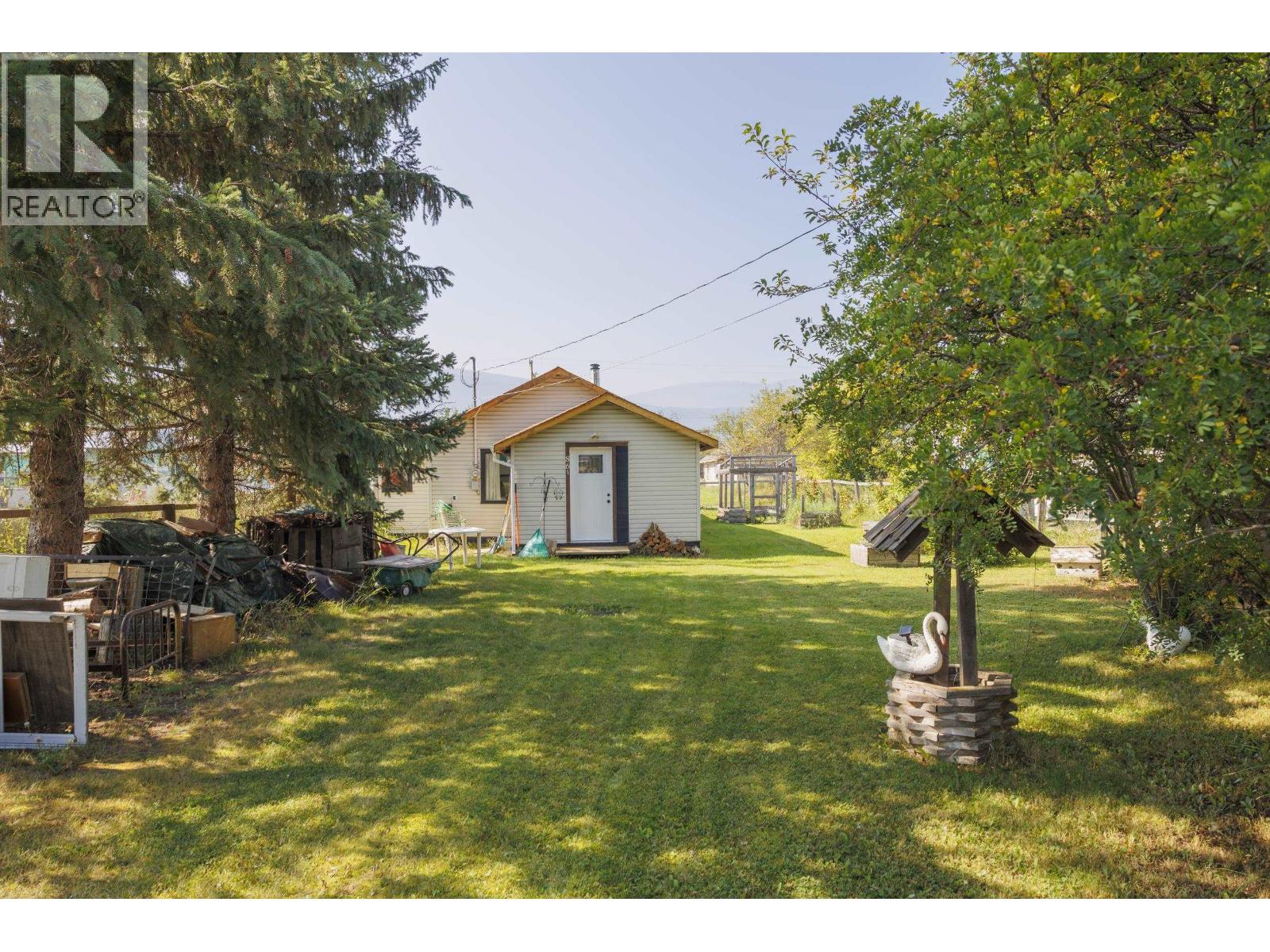 861 2nd Avenue, Mcbride, British Columbia  V0J 2E0 - Photo 1 - R3044175