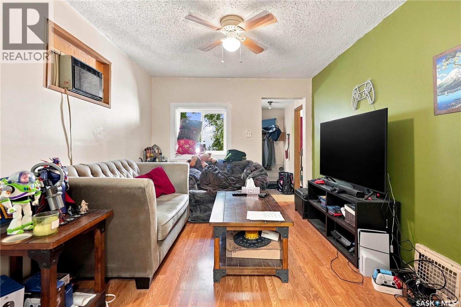 1425 Mcintosh Street, Regina, Saskatchewan  S4T 5C4 - Photo 7 - SK047623