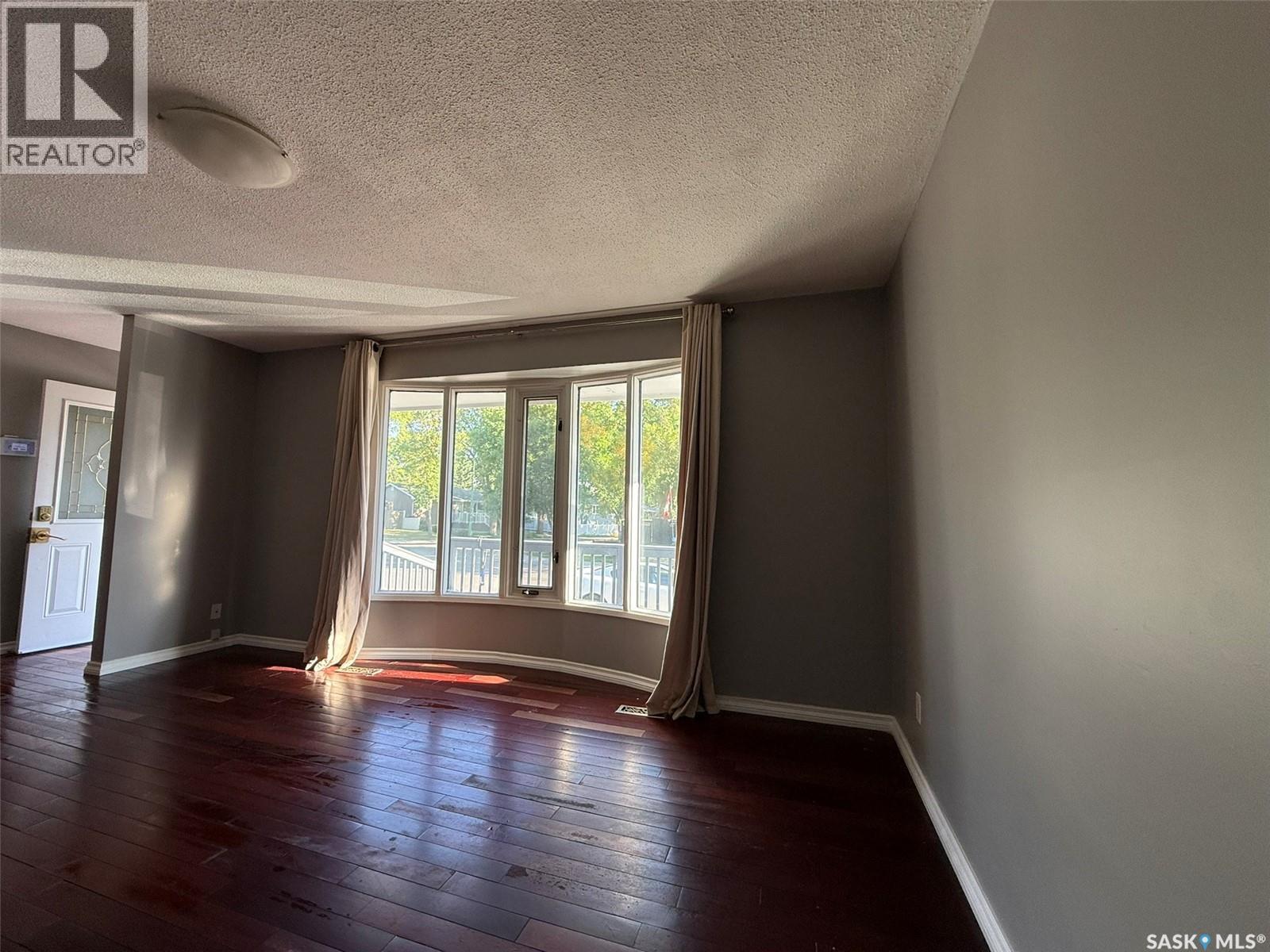 432 Cavendish Street, Regina, Saskatchewan  S4N 4K4 - Photo 4 - SK047560