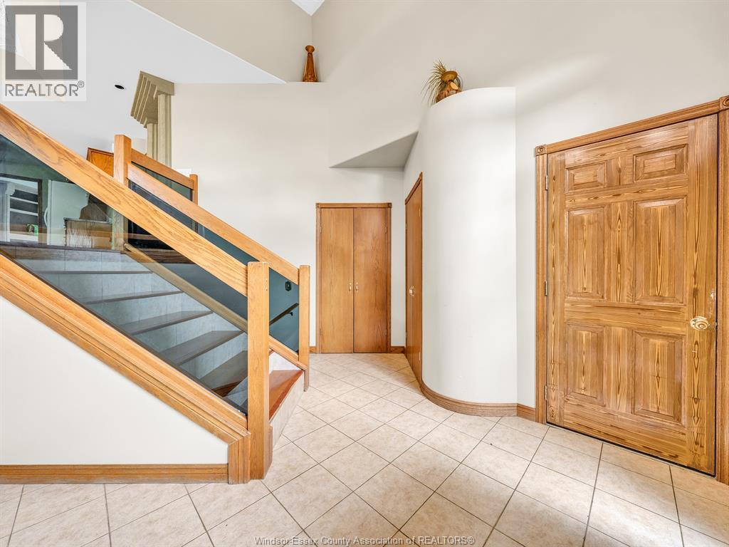 43 Sandy Lake Drive, Leamington, Ontario  N8H 5K4 - Photo 3 - 26021804