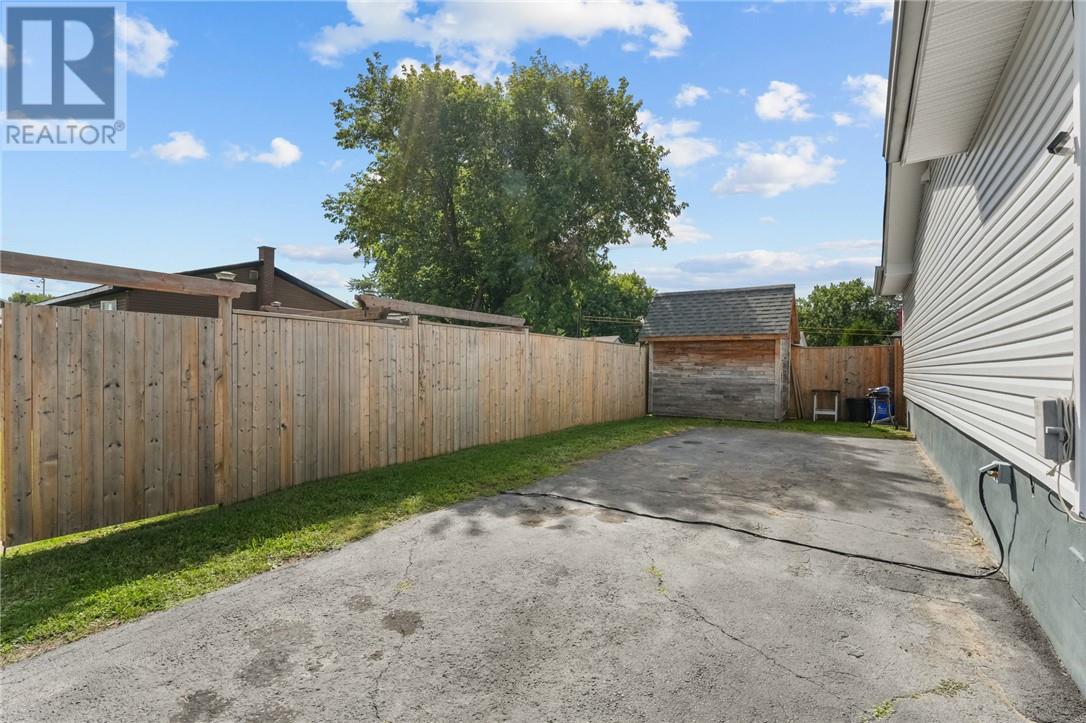 3167 Marie Avenue, Val Caron, Ontario  P3N 1B8 - Photo 24 - 2130160