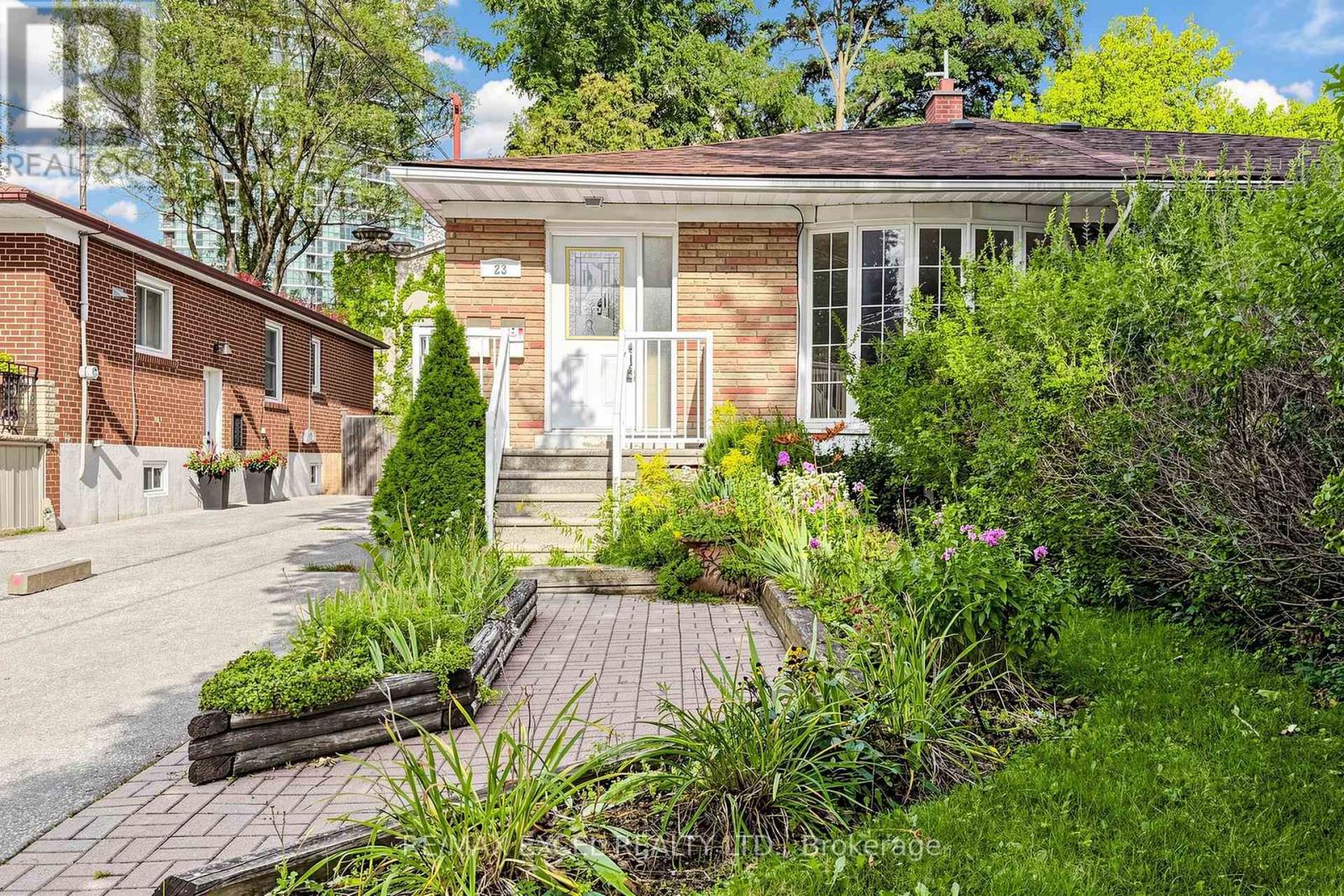 Main - 23 Linelle Street, Toronto, Ontario  M2N 2J4 - Photo 2 - C13736428