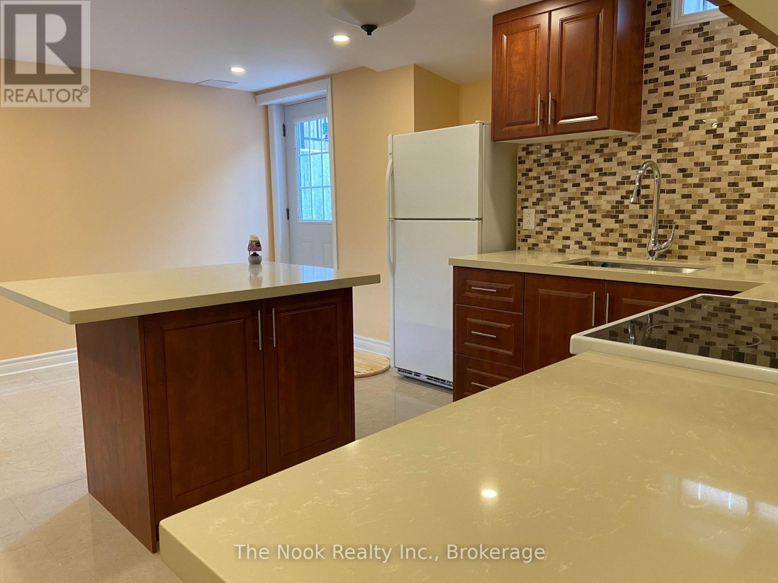 101 Glenabbey Drive, Clarington, Ontario  L1E 2B6 - Photo 2 - E13753506