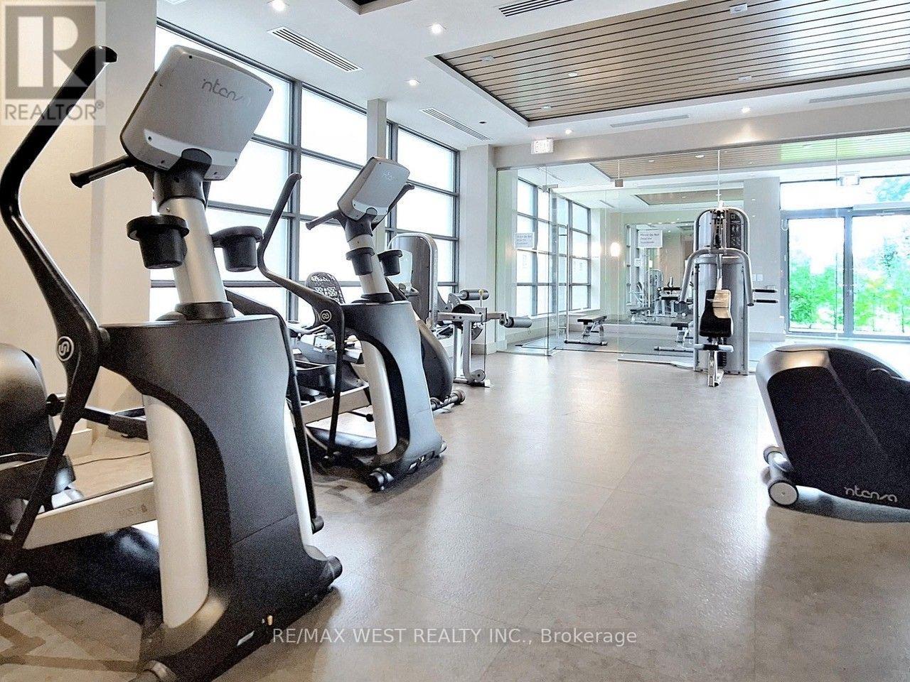 301 - 9618 Yonge Street, Richmond Hill, Ontario L4C 0X5 - Photo 36 - N13143152