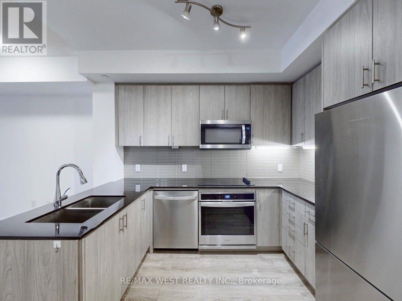 301 - 9618 Yonge Street, Richmond Hill, Ontario L4C 0X5 - Photo 14 - N13143152