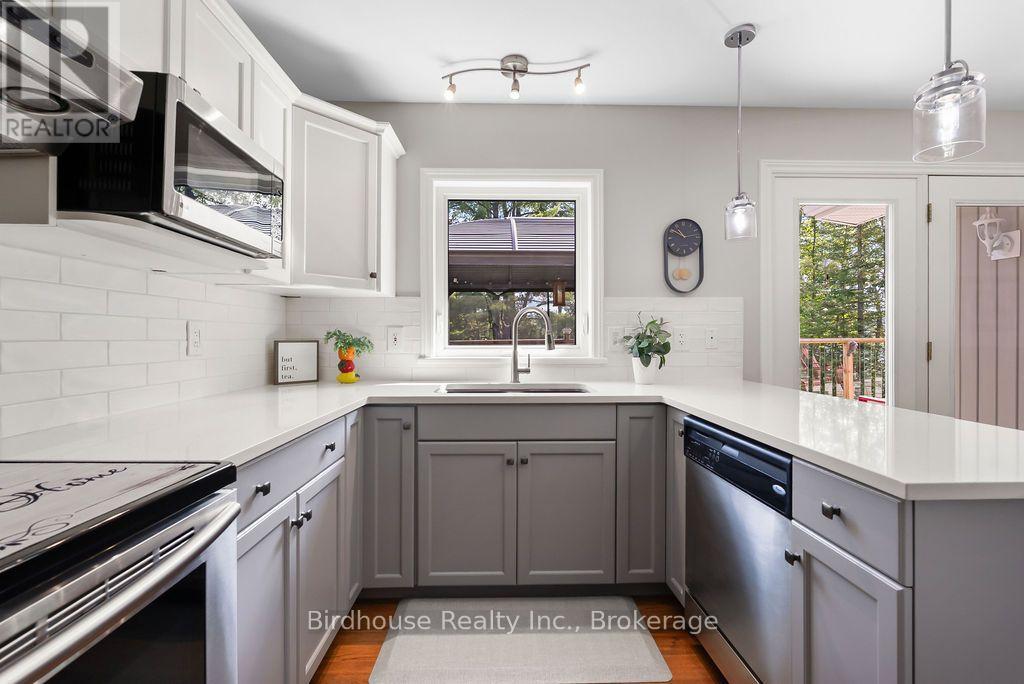 1022 Mulberry Lane, Minden Hills, Ontario  K0M 2L1 - Photo 13 - X13753416