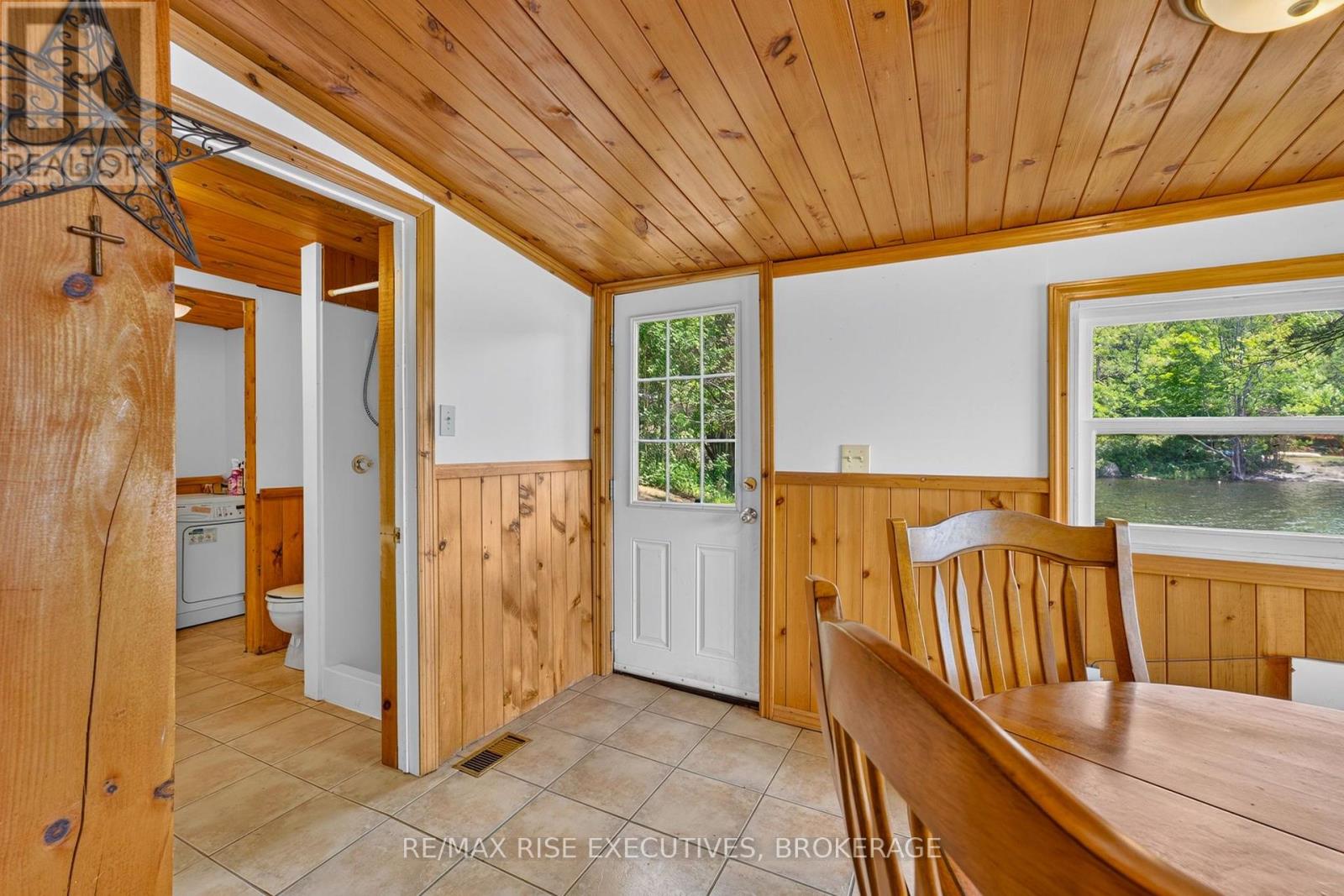 90 East Shore Lane, Frontenac, Ontario  K0H 2V0 - Photo 4 - X13753034