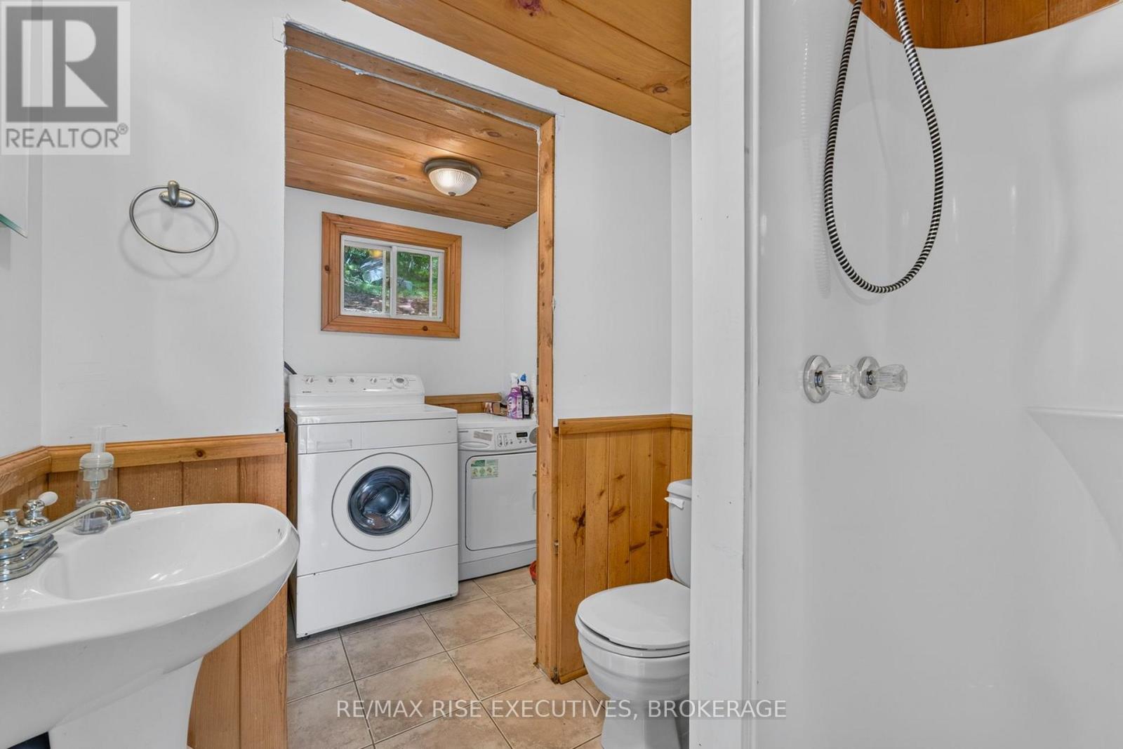 90 East Shore Lane, Frontenac, Ontario  K0H 2V0 - Photo 5 - X13753034