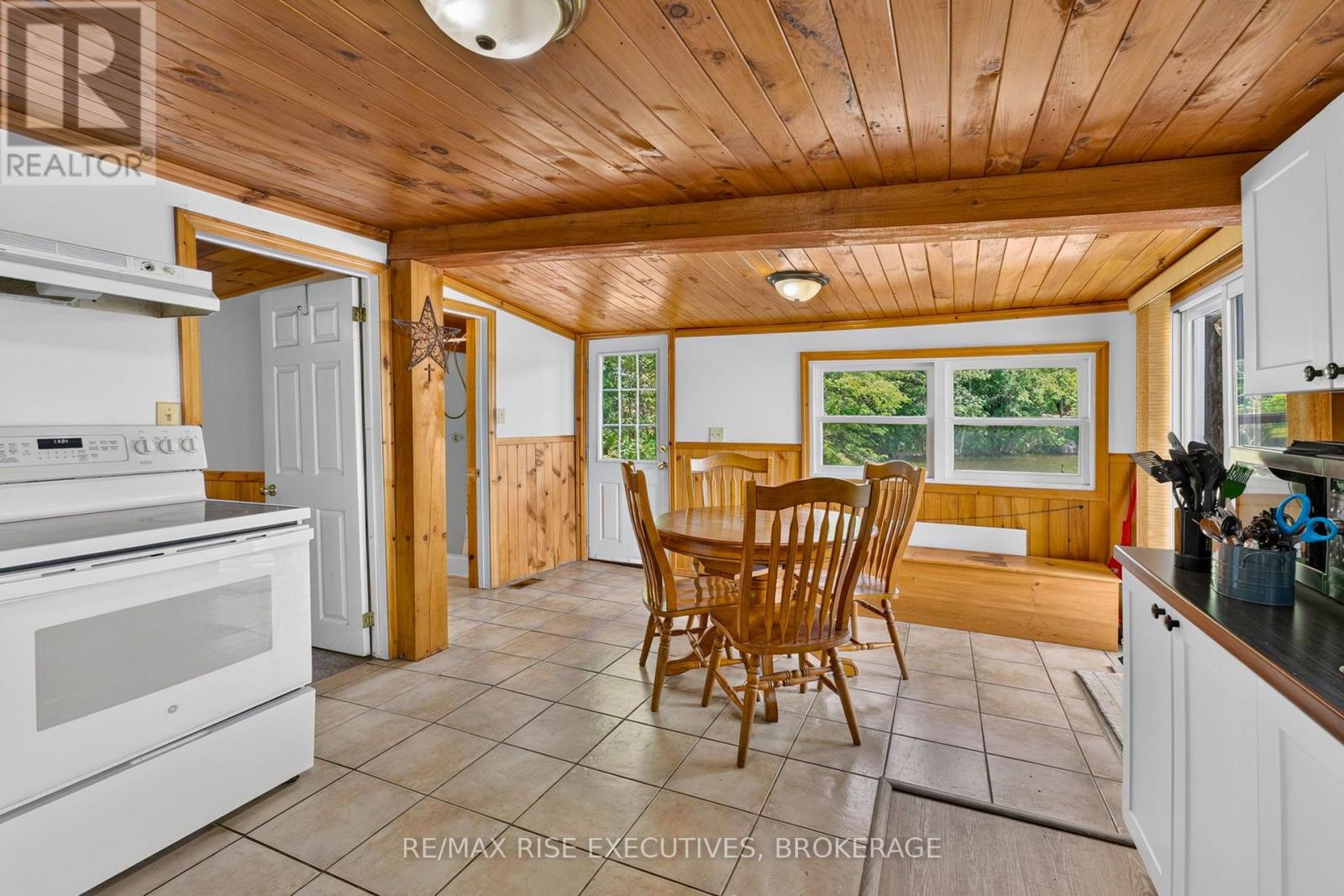 90 East Shore Lane, Frontenac, Ontario  K0H 2V0 - Photo 8 - X13753034