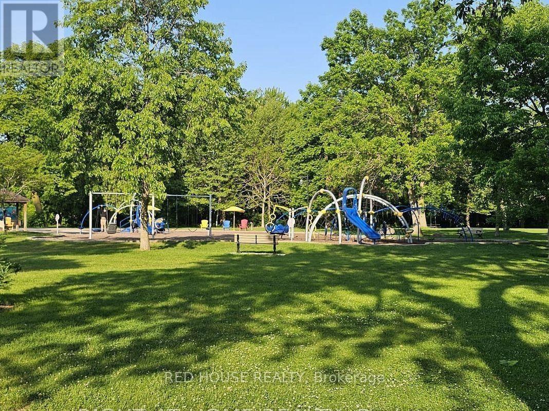 22 Birchlea Avenue, Toronto, Ontario  M8W 1E9 - Photo 11 - W13750810