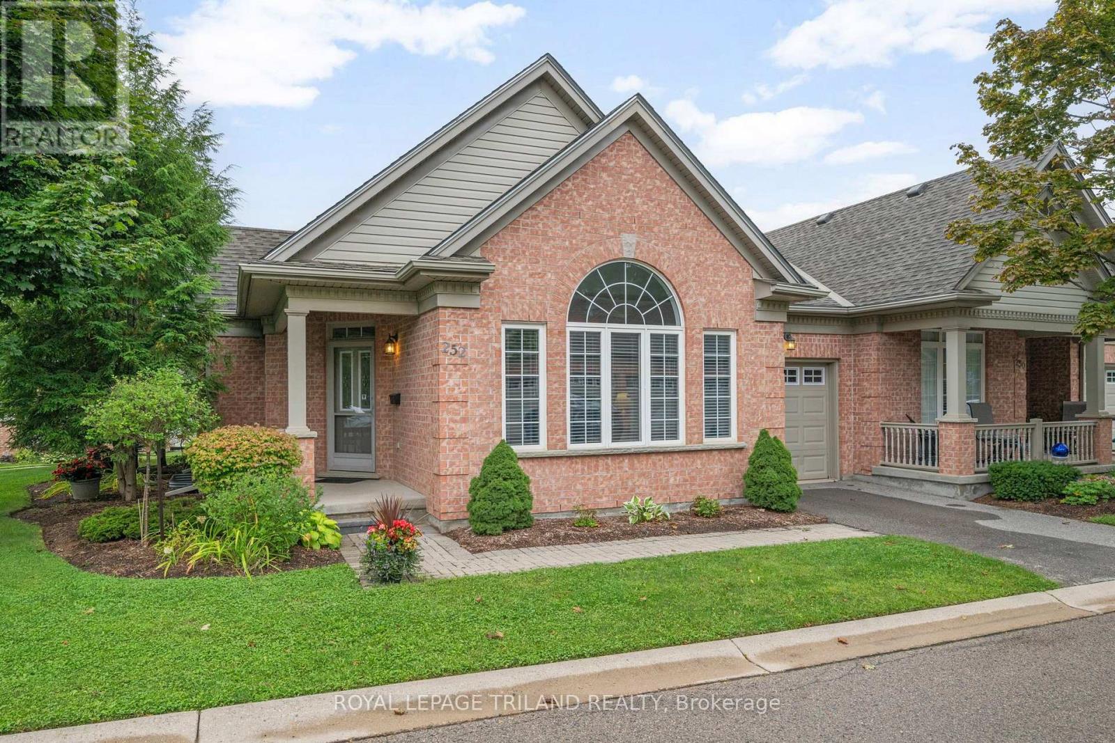 252 - 2025 Meadowgate Boulevard, London South, Ontario  N6M 1K9 - Photo 1 - X13753026