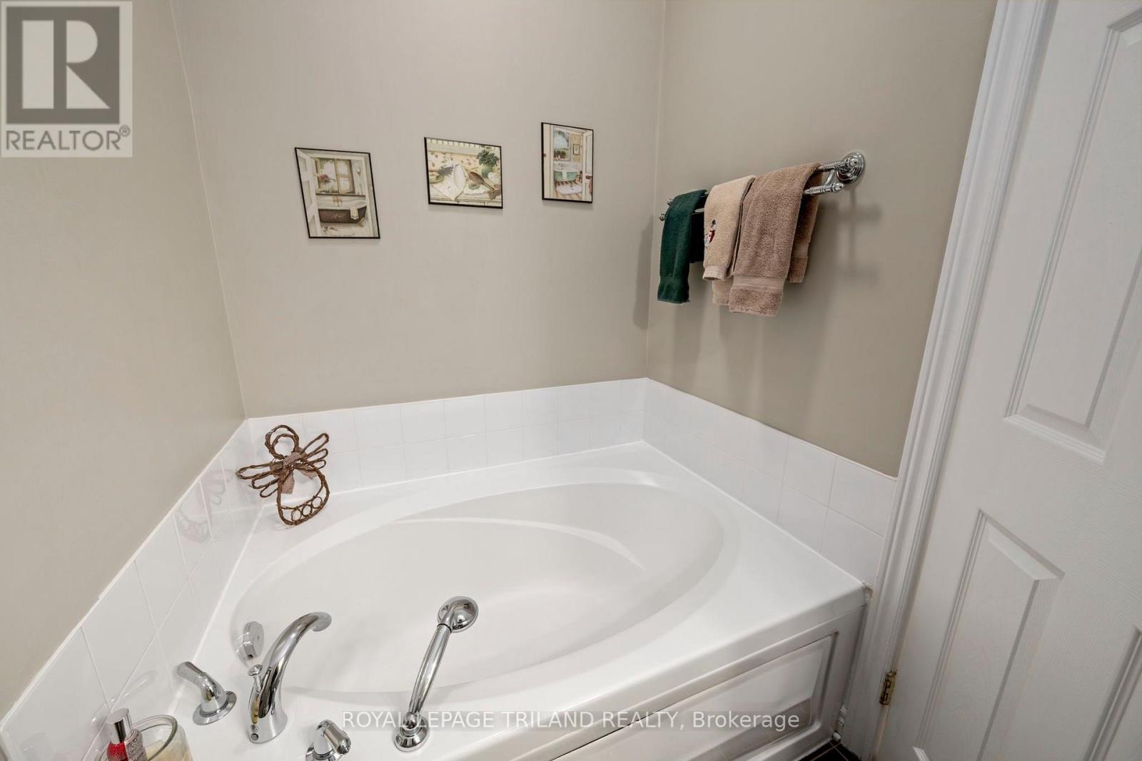 252 - 2025 Meadowgate Boulevard, London South, Ontario  N6M 1K9 - Photo 17 - X13753026