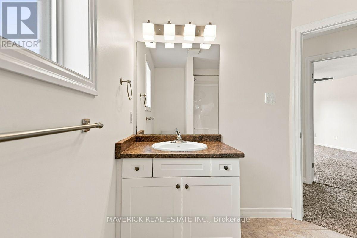 3 Leesboro Trail, Thames Centre, Ontario  N0M 2P0 - Photo 34 - X13753046