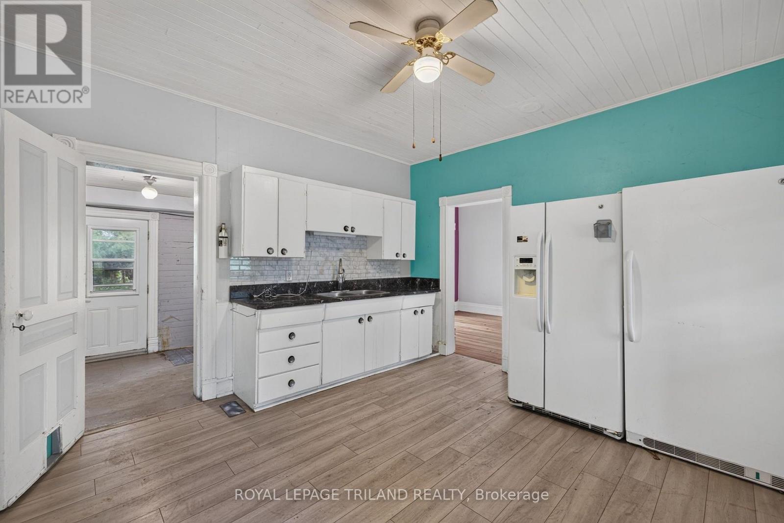 3289 River Street, Brooke-Alvinston, Ontario  N0N 1A0 - Photo 6 - X13753112