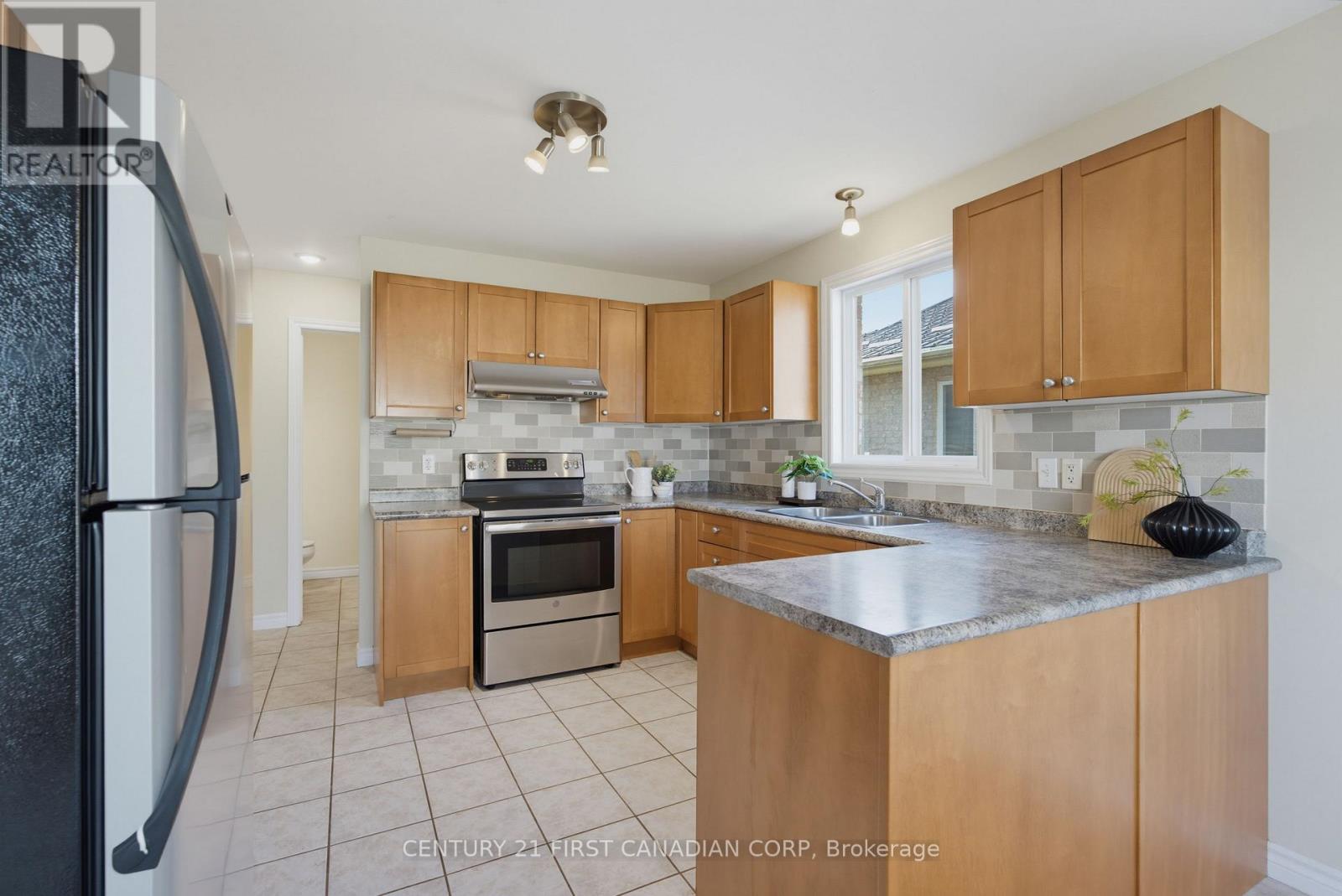 1748 Ennismore Crescent, London North, Ontario  N6G 5N2 - Photo 11 - X13753128