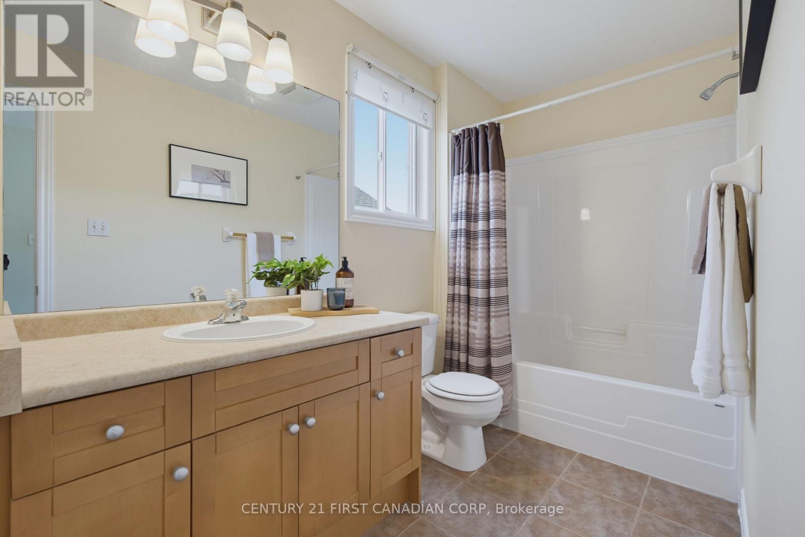 1748 Ennismore Crescent, London North, Ontario  N6G 5N2 - Photo 29 - X13753128