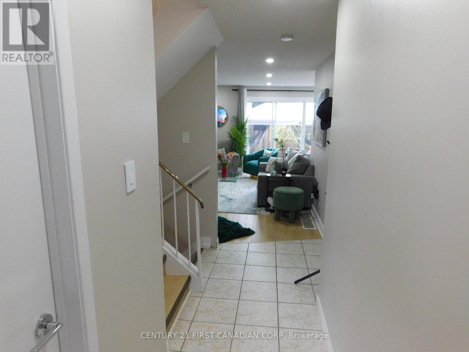 2 - 500 Osgoode Drive, London South, Ontario  N6E 2G9 - Photo 3 - X13753166