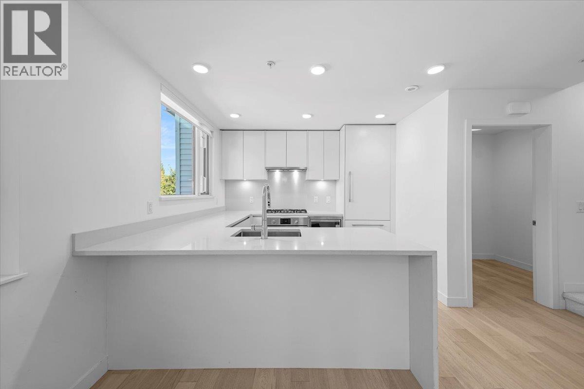 4110 Columbia Street, Vancouver, British Columbia  V5Y 2H9 - Photo 9 - R3137866