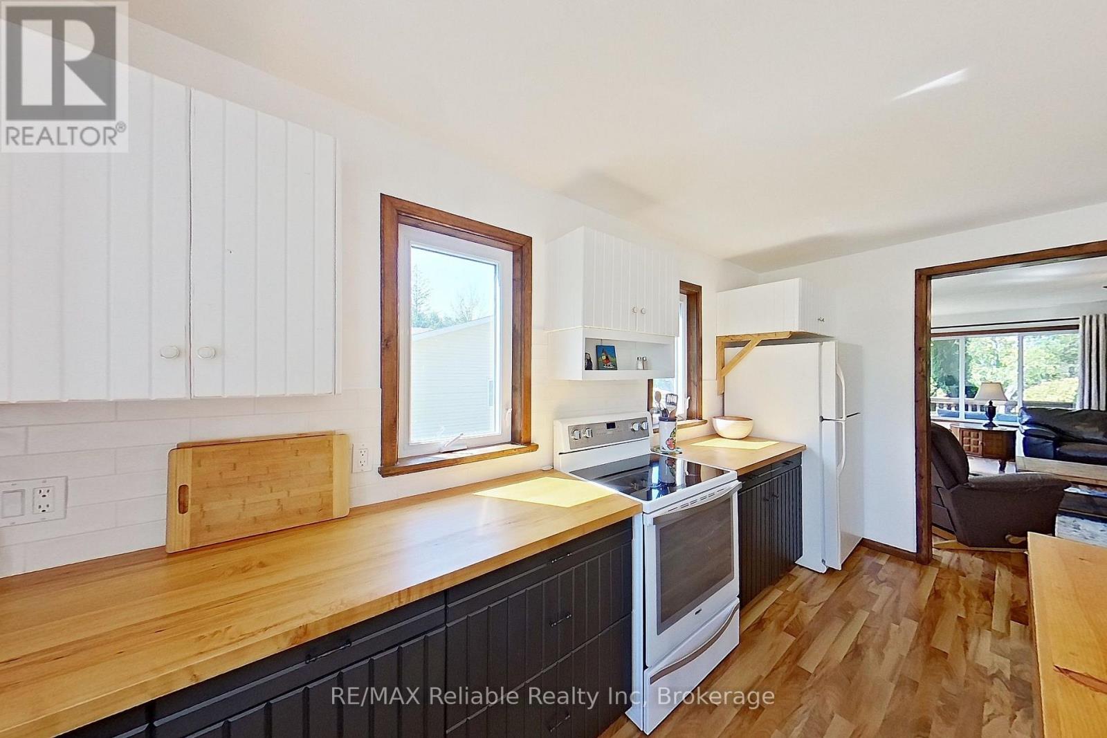 77504 Melena Drive, Bluewater, Ontario  N0M 1G0 - Photo 13 - X13729412