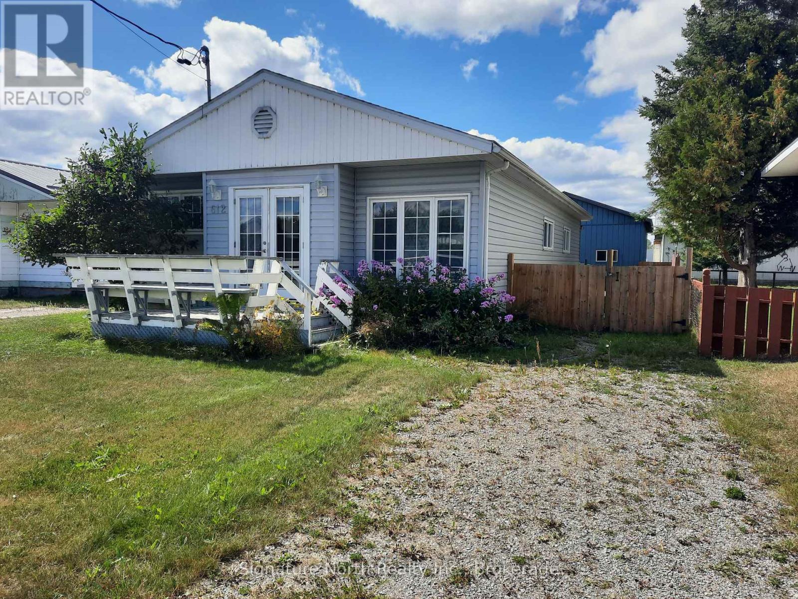 612 MAIN STREET, Greenstone, Ontario