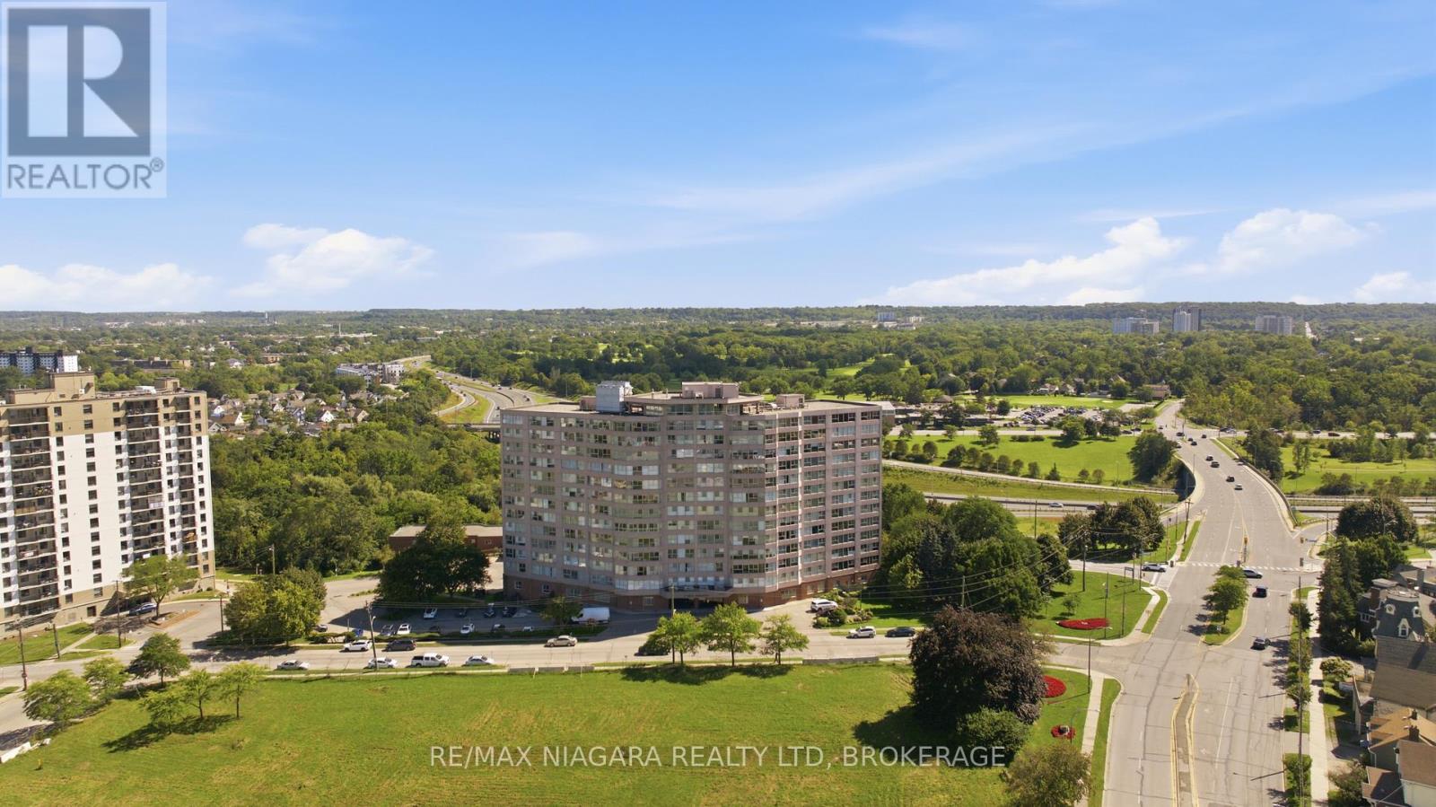 411 - 7 Gale Crescent, St. Catharines, Ontario  L2R 7M8 - Photo 2 - X13753054