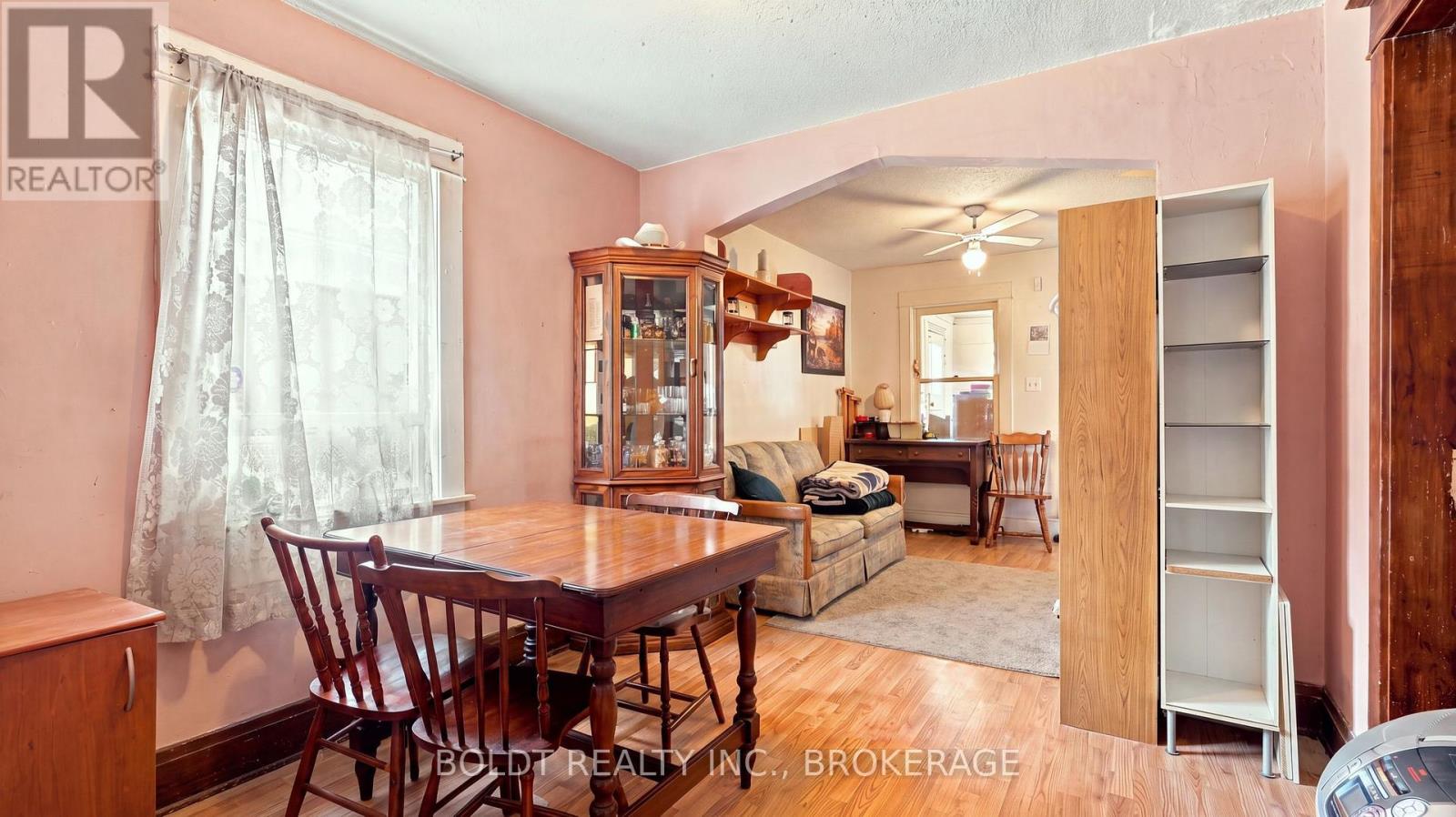 53 Carlton Street, St. Catharines, Ontario  L2R 1P7 - Photo 12 - X13753134