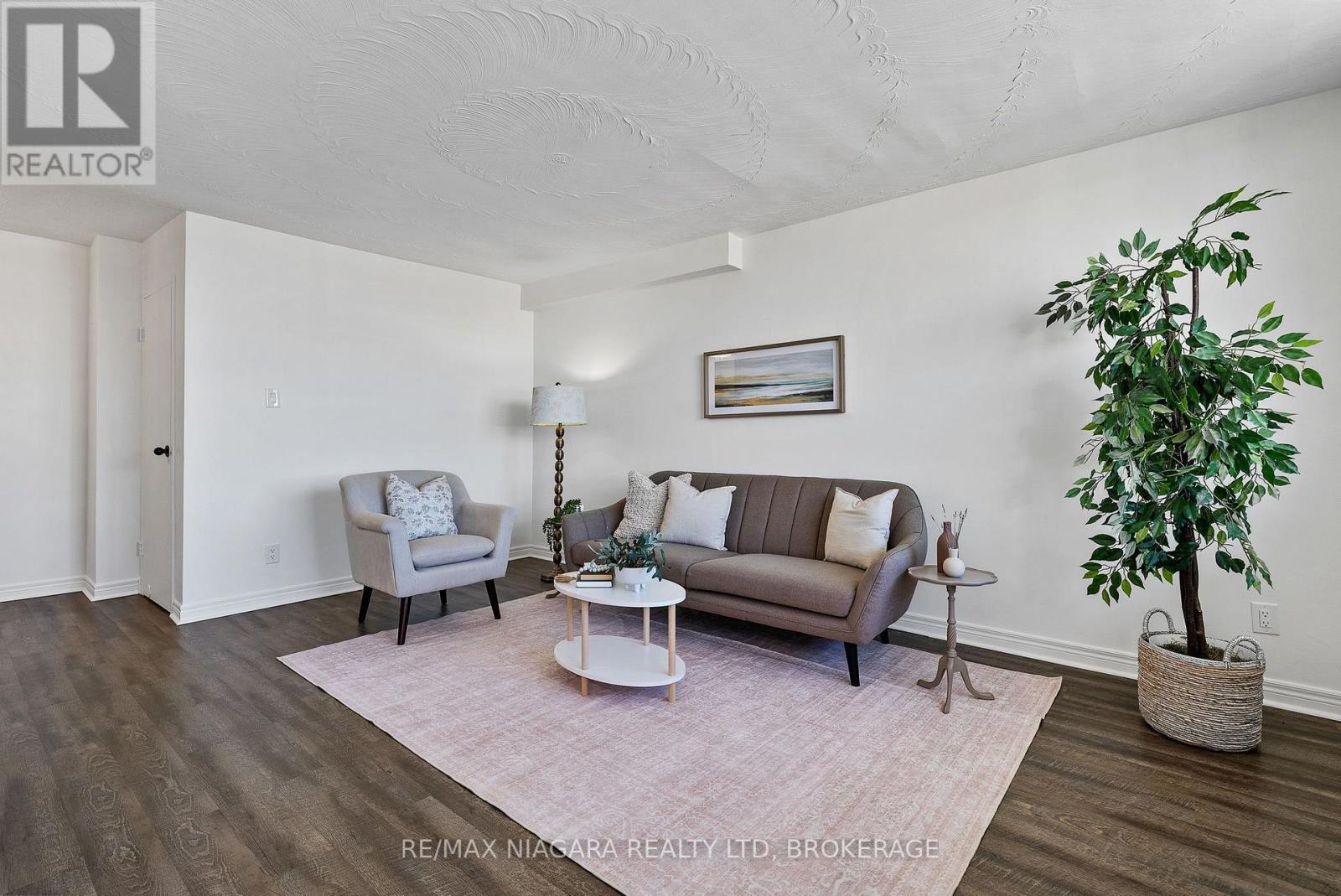 1002 - 359 Geneva Street, St. Catharines, Ontario  L2N 2G5 - Photo 5 - X13753170