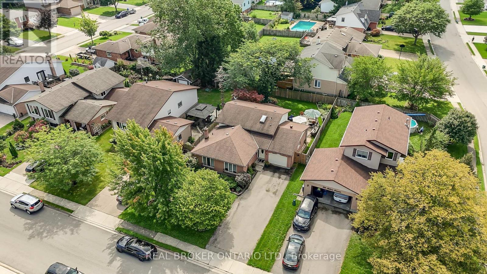128 Melissa Crescent, Welland, Ontario  L3C 6N9 - Photo 2 - X13753356