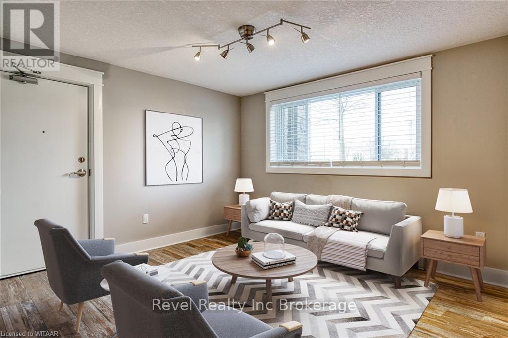 4 - 226 Clarke Street N, Woodstock, Ontario  N4S 7M7 - Photo 1 - X13753388