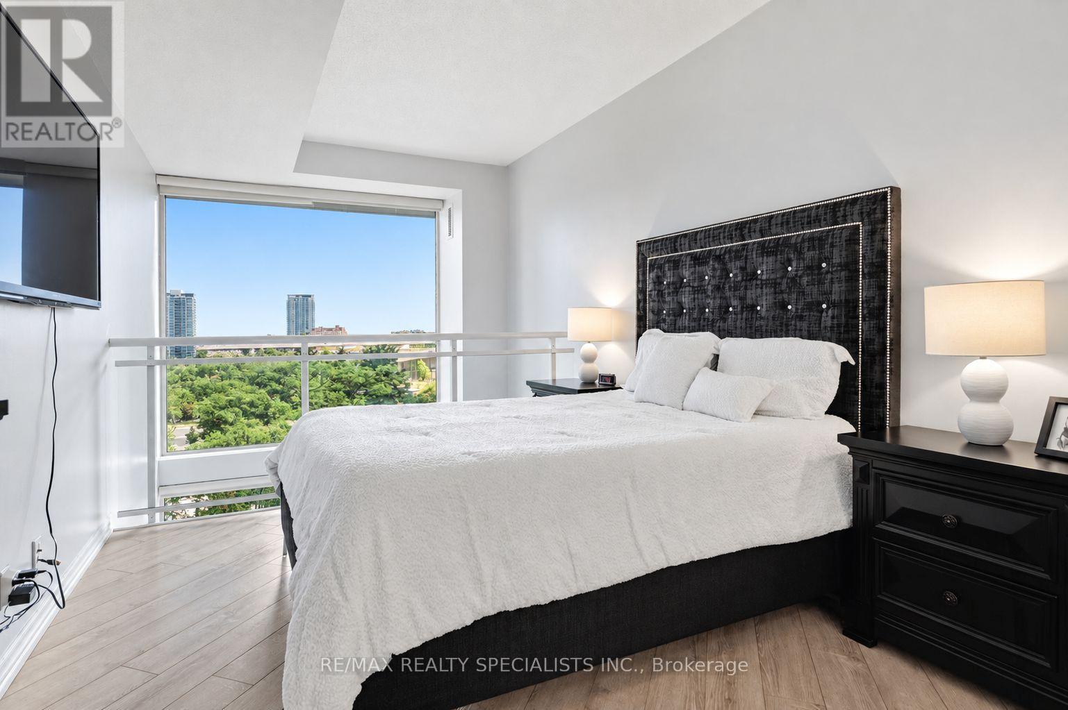 711 - 3939 DUKE OF YORK BOULEVARD, Mississauga, Ontario