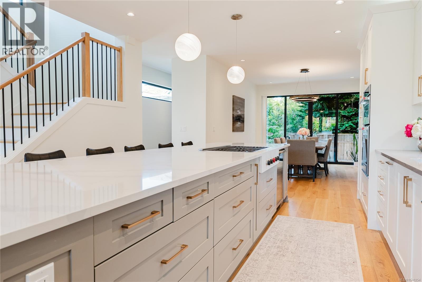 63 Boyd St, Victoria, British Columbia  V8V 2C8 - Photo 12 - 1048254