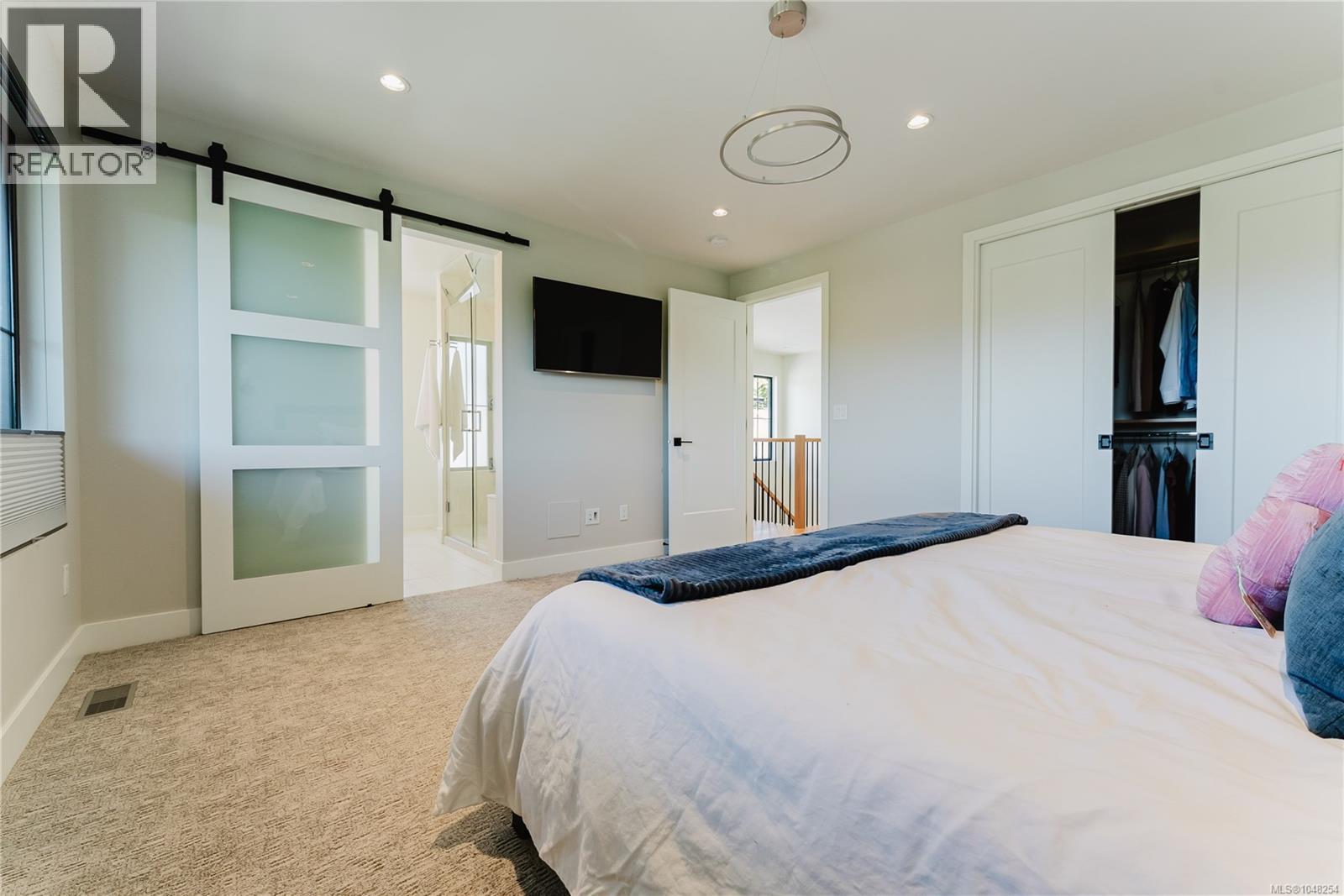 63 Boyd St, Victoria, British Columbia  V8V 2C8 - Photo 21 - 1048254