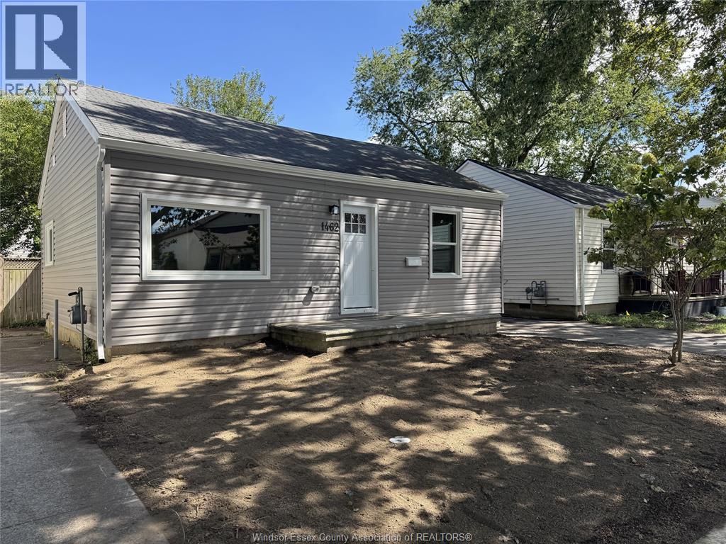 1462 Labadie, Windsor, Ontario  N8Y 4H1 - Photo 1 - 26021728