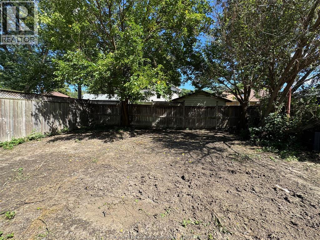 1462 Labadie, Windsor, Ontario  N8Y 4H1 - Photo 27 - 26021728