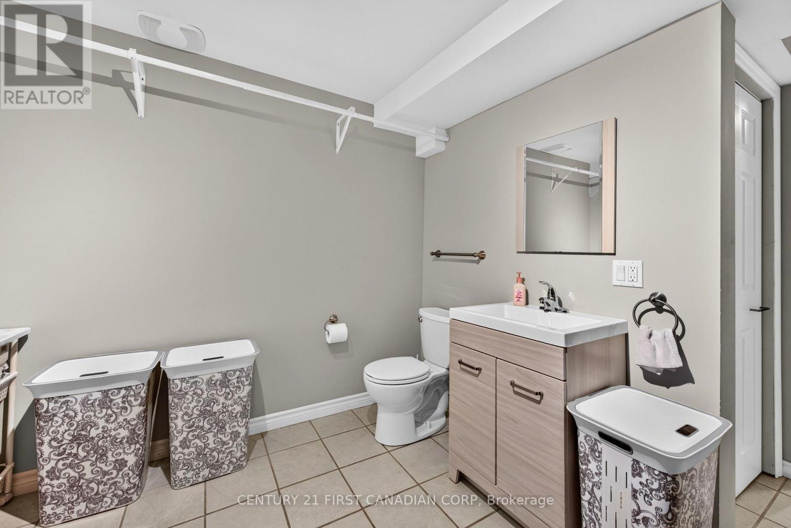 947 Silverfox Crescent E, London North, Ontario  N6G 0N5 - Photo 32 - X13751930