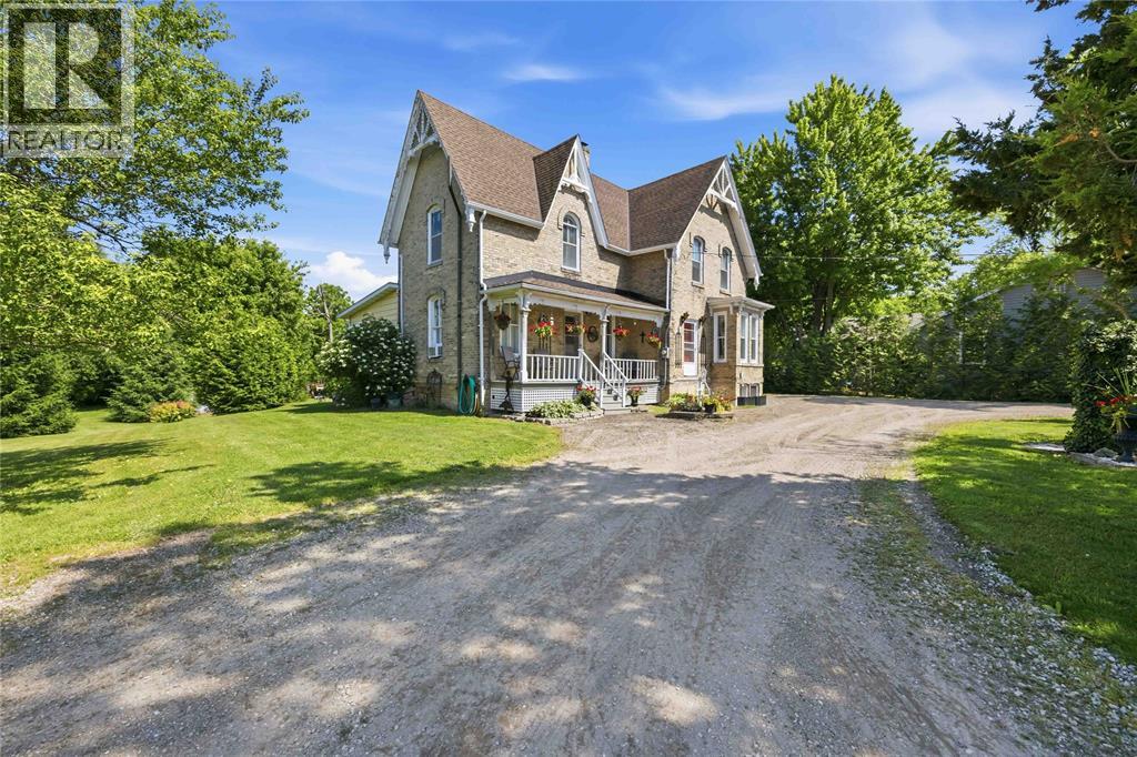 6752 Camlachie Road, Plympton-Wyoming, Ontario  N0N 1E0 - Photo 3 - 26021787