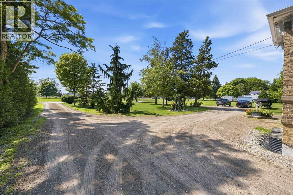 6752 Camlachie Road, Plympton-Wyoming, Ontario  N0N 1E0 - Photo 41 - 26021787
