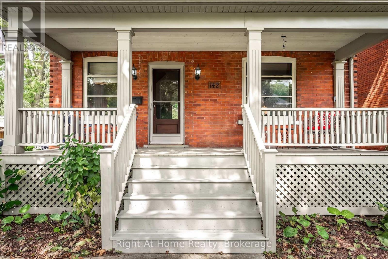 142 Elizabeth Street, Stratford, Ontario  N5A 4Z3 - Photo 2 - X13753154