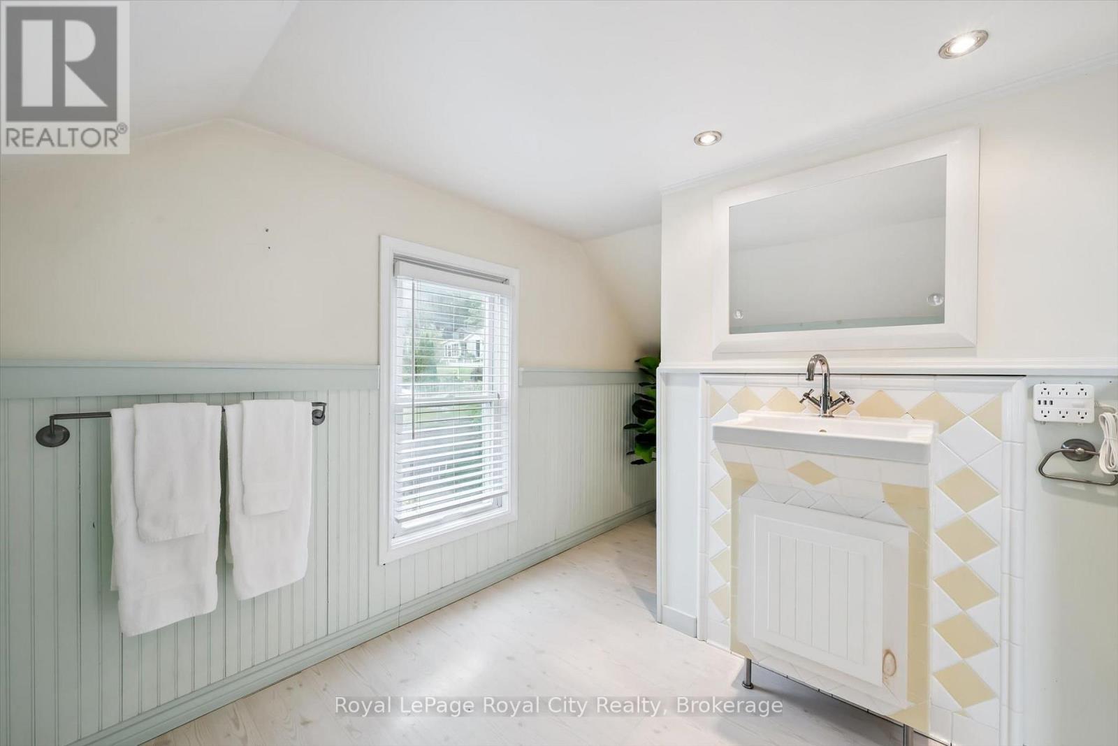 194 Grove Street, Guelph, Ontario  N1E 2W7 - Photo 26 - X13753450