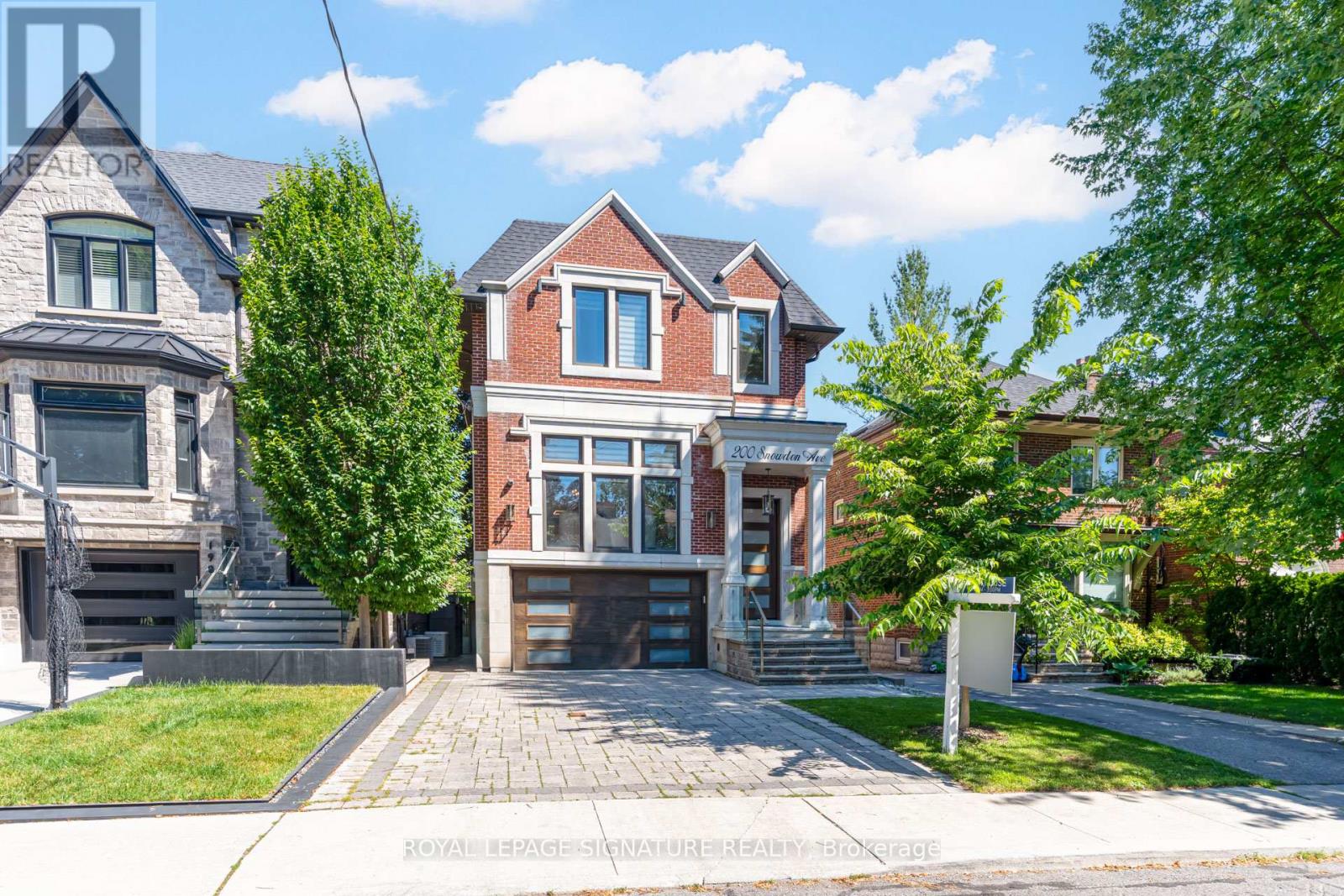 200 SNOWDON AVENUE, Toronto, Ontario