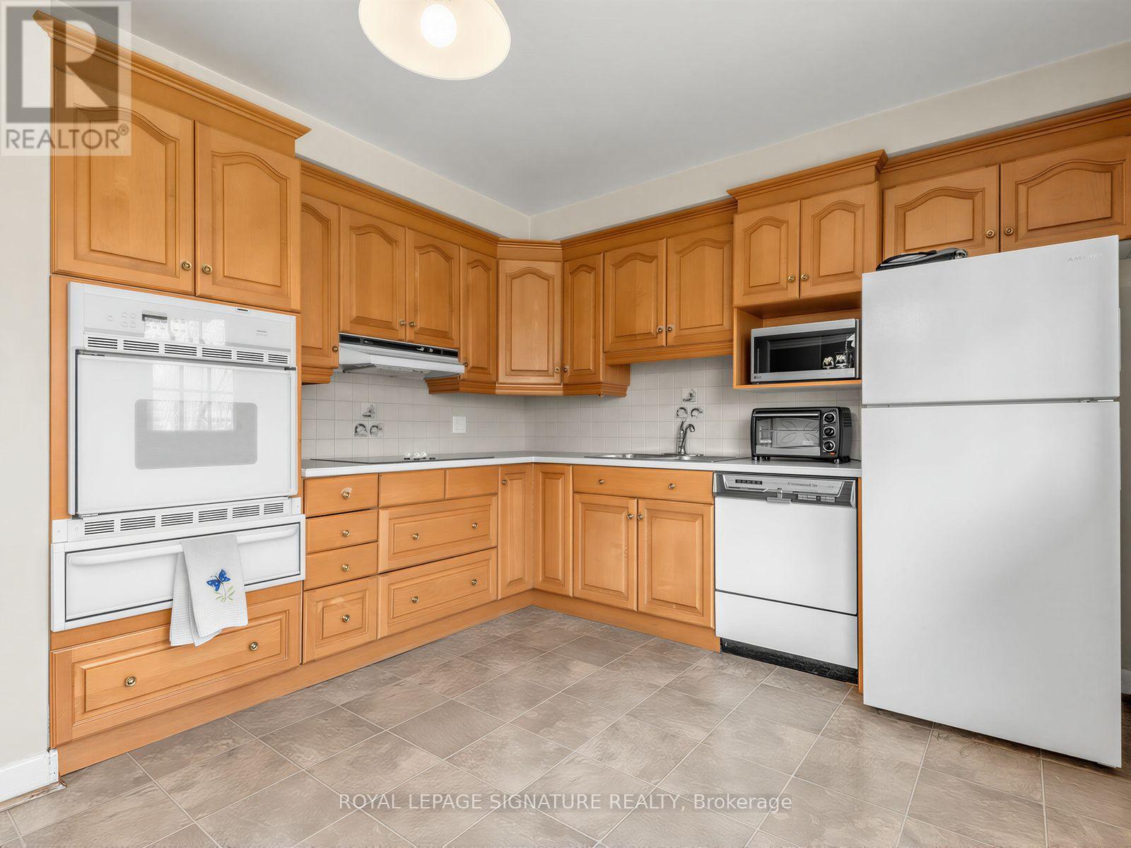 62 Dukinfield Crescent, Toronto, Ontario M3A 2S1 - Photo 12 - C13753190