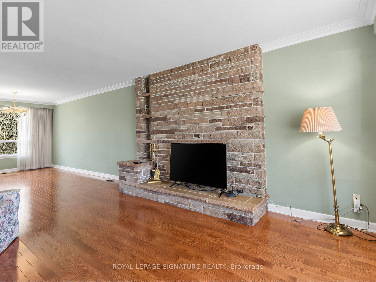 62 Dukinfield Crescent, Toronto, Ontario M3A 2S1 - Photo 8 - C13753190